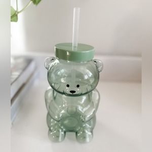 Target‎ Bullseye Green Plastic Bear Strawcup